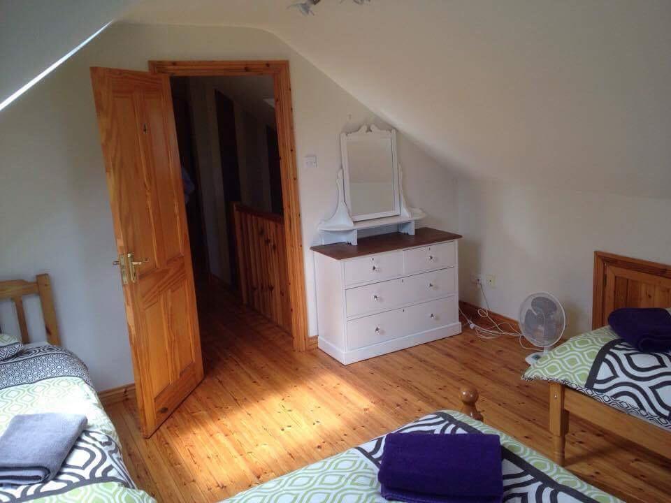 Tara House Bed & Breakfast บัลลีคาสเซิล ภายนอก รูปภาพ