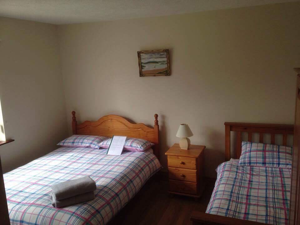 Tara House Bed & Breakfast บัลลีคาสเซิล ภายนอก รูปภาพ